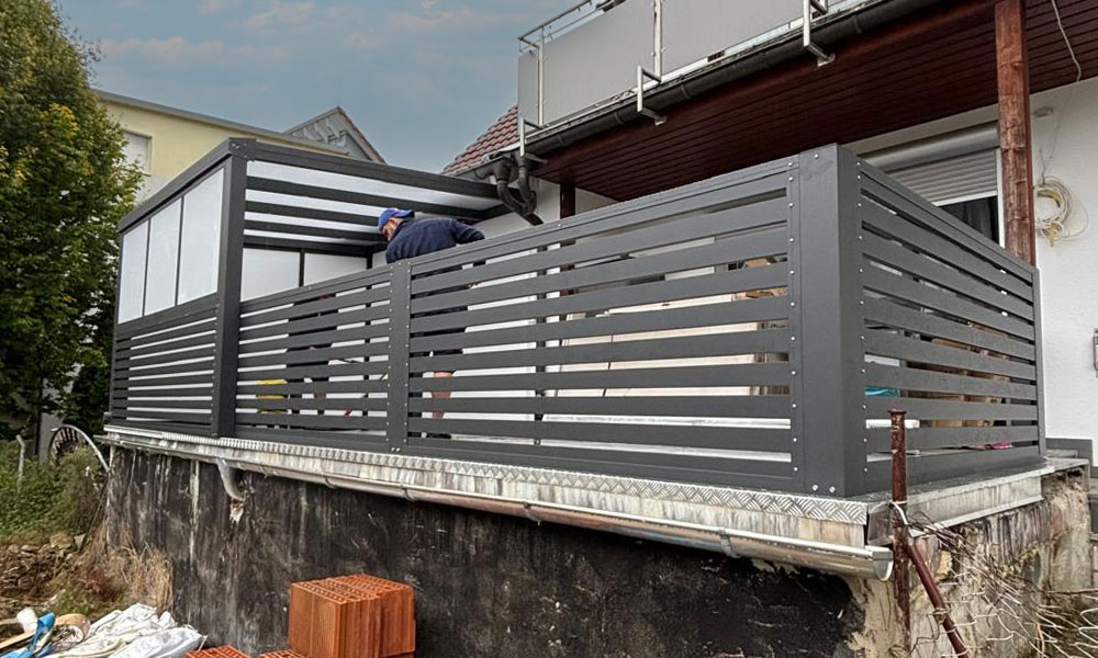 Altbau-Balkonüberdachung