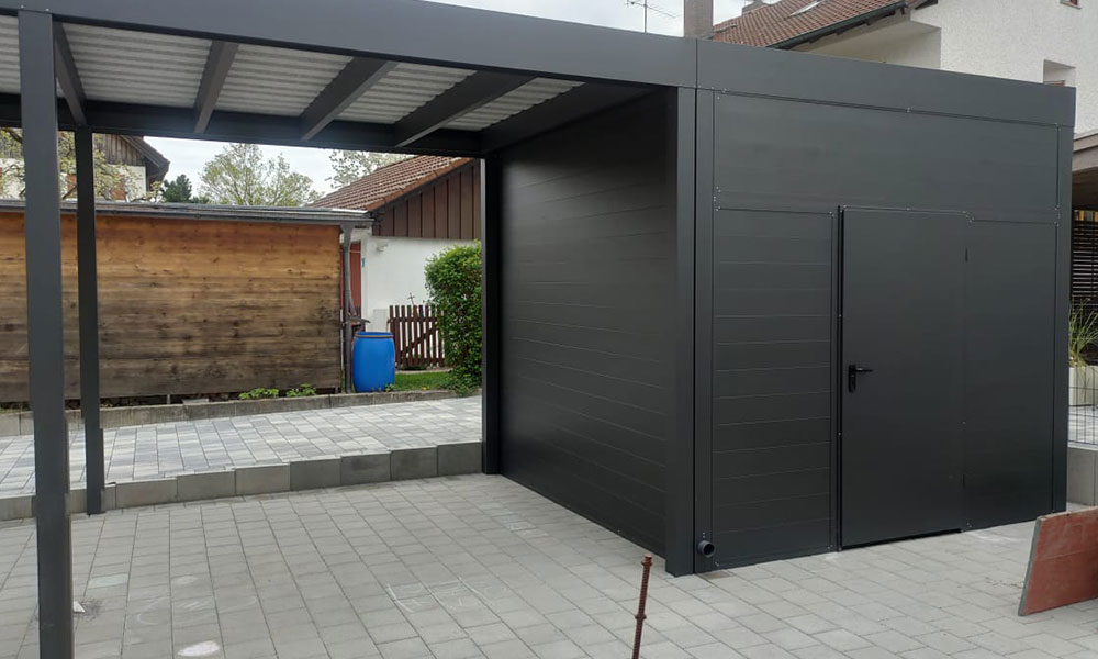 Überdachung-Freistehend-mit-Schuppen